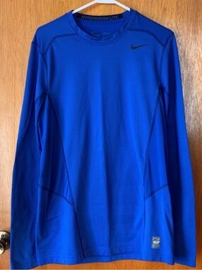 Nike Men's Royal Blue Long-Sleeve Crewneck Performance Top